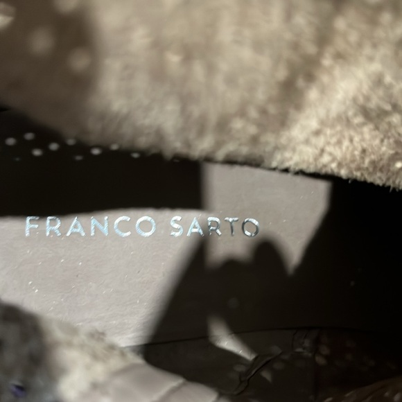 Women's Tan Ankle Boots Size 11 suede zipper size - Picture 4 of 4